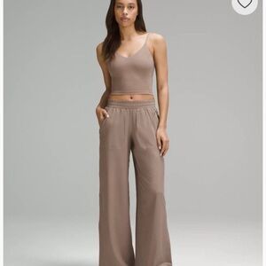 🆕Lululemon🍋 Swift Mid-Rise Wide-Leg Pant Colour Taupetastic Sz 8